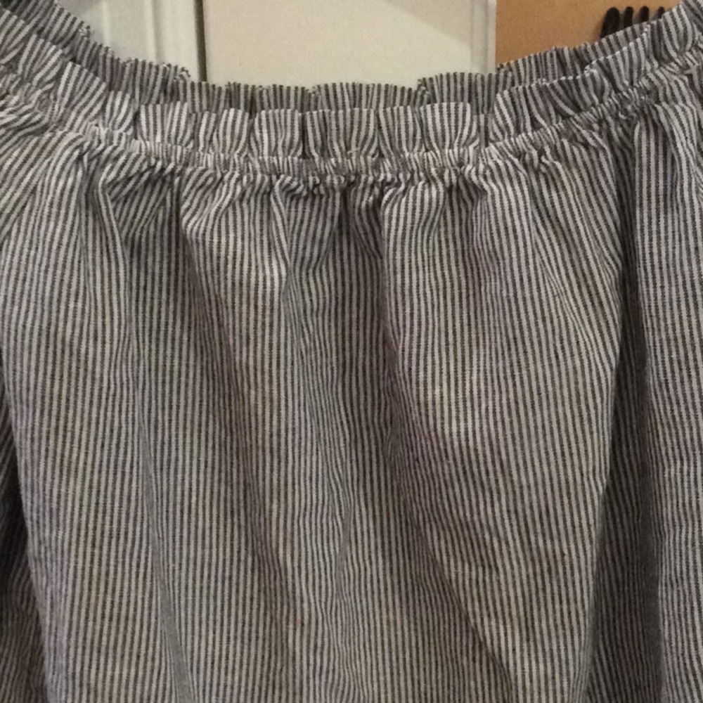 Brandy Melville striped off shoulder top OS - Picture 3 of 4